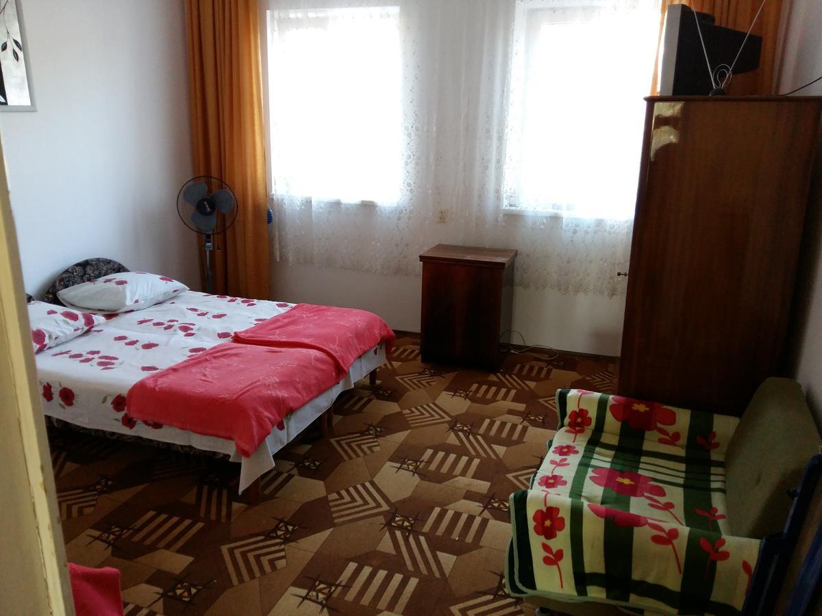 Guest House U Aleny Gagra Bagian luar foto