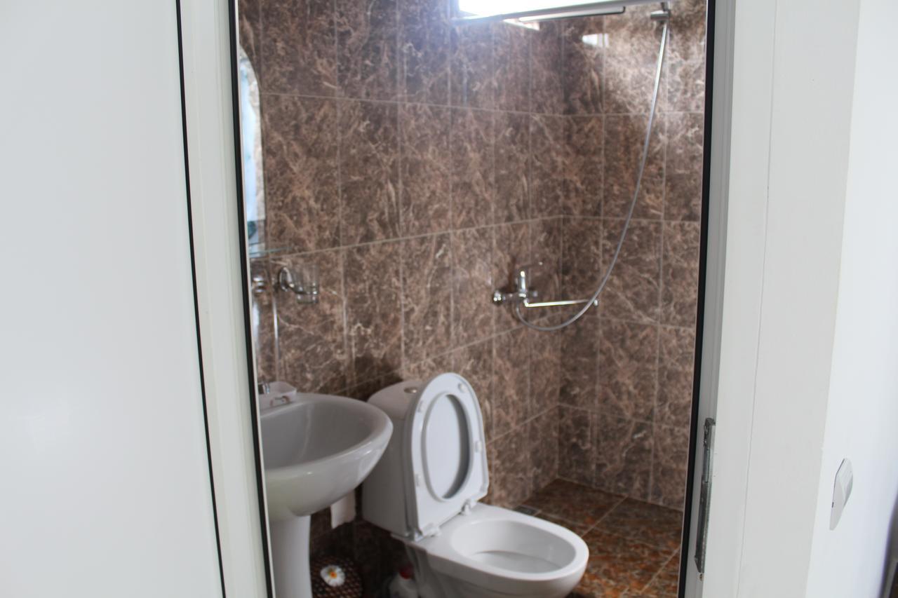 Guest House U Aleny Gagra Bagian luar foto